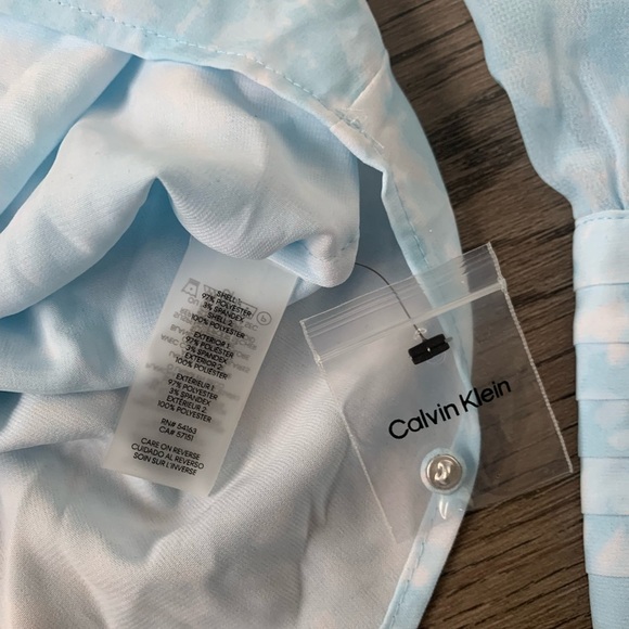 Calvin Klein Printed V-Neck Blouse - Size L - Blue - NWT - Picture 10 of 11